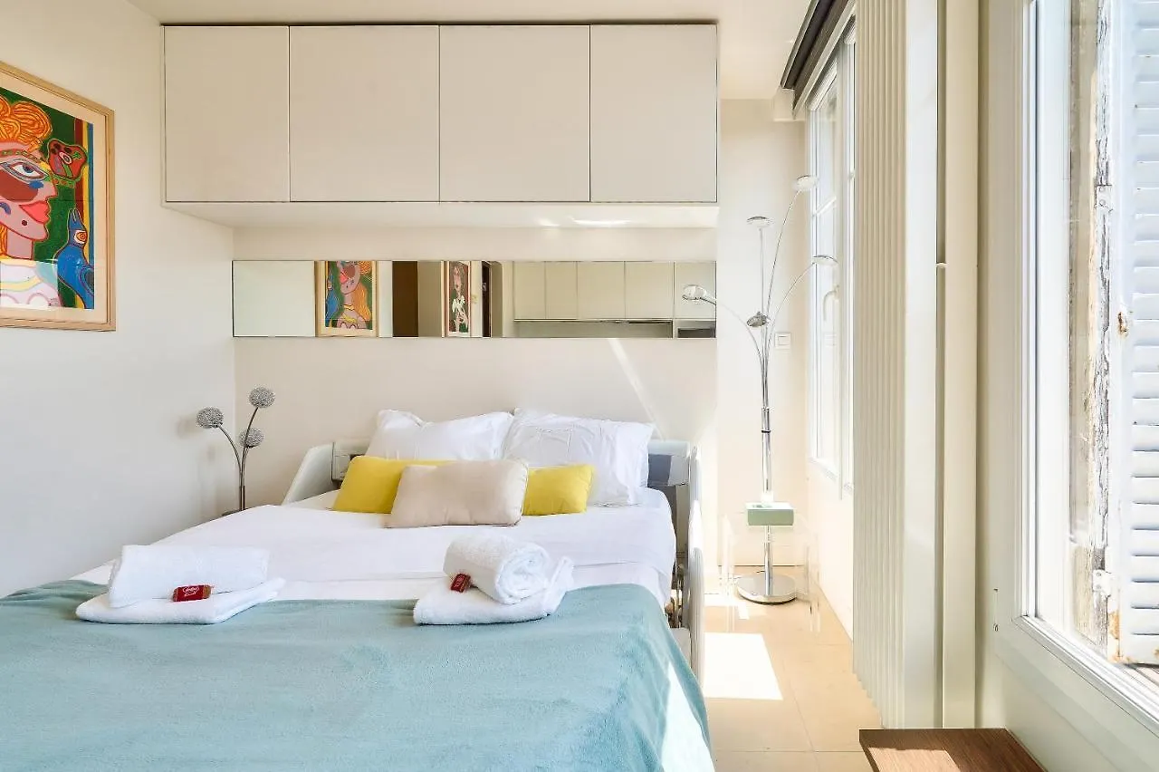 Designed Studio With Ac-Terrasse Vue Tour Eiffel Paris 0*,  Frankrike
